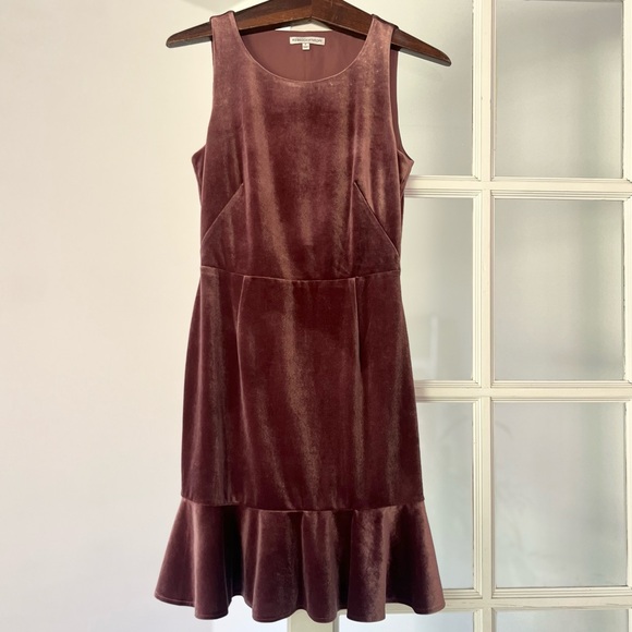 Rebecca Minkoff Tiffany Mauve Velvet Ruffle Hem Sleeveless Sheath Dress - Picture 3 of 9